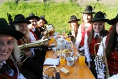 20160529_073802 (800x450)